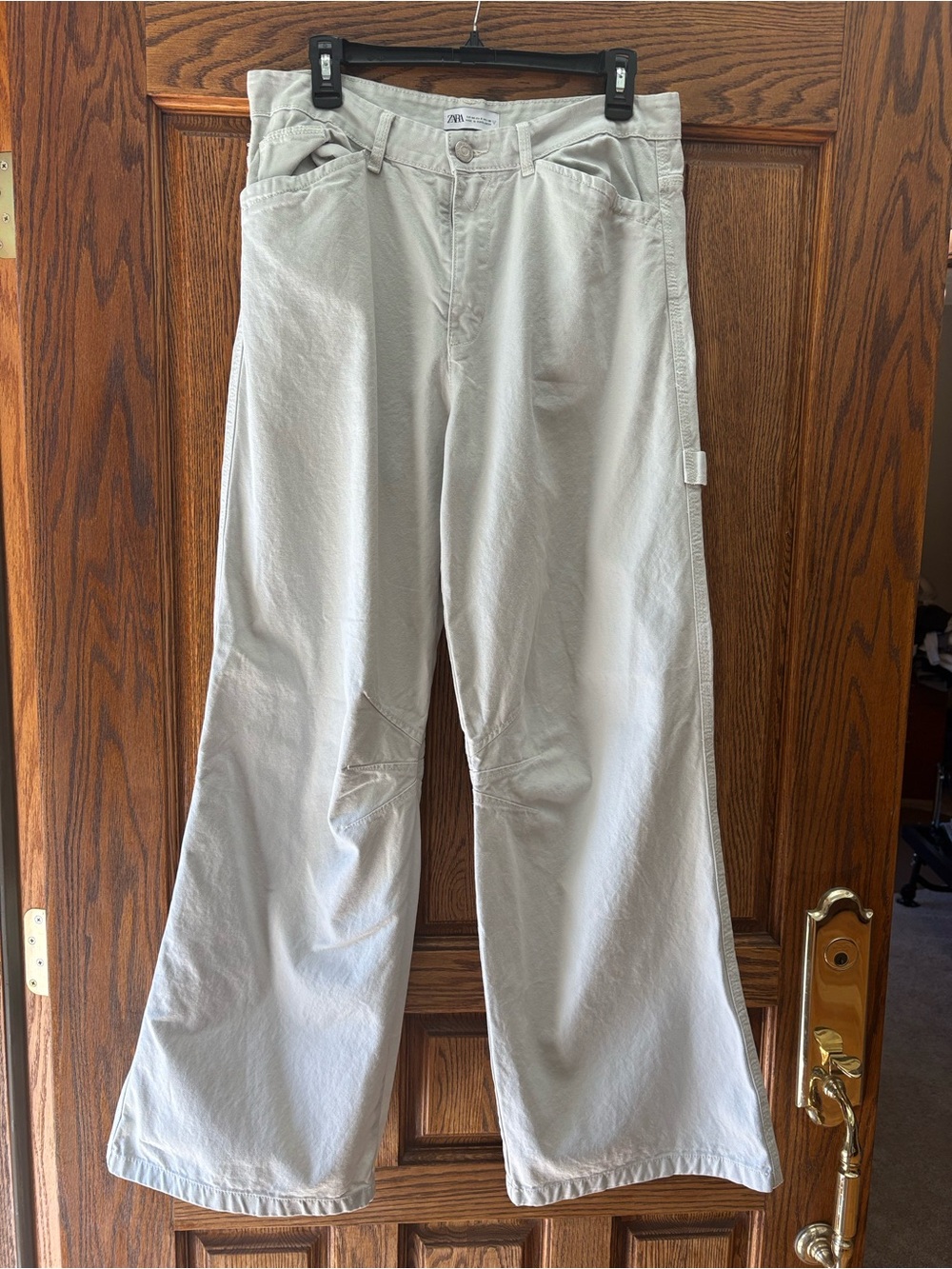 Zara Light Cream Wide-Leg Flare Jeans